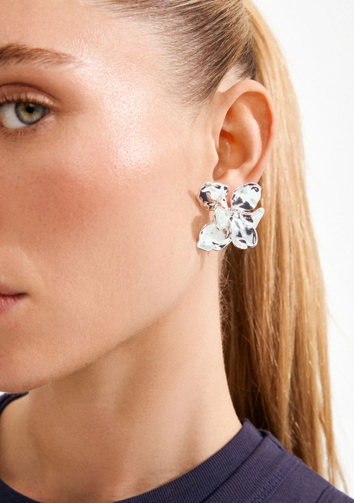 Halen Earrings Silver - Image 2