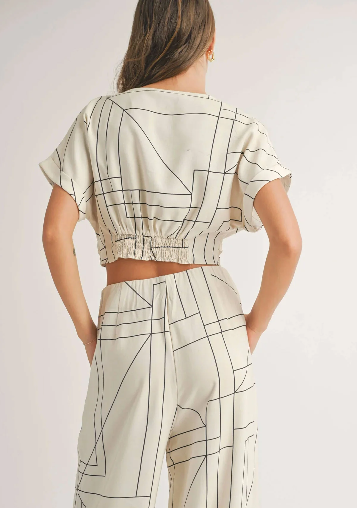 Multi Grid Pattern Knot Front Top - Image 5