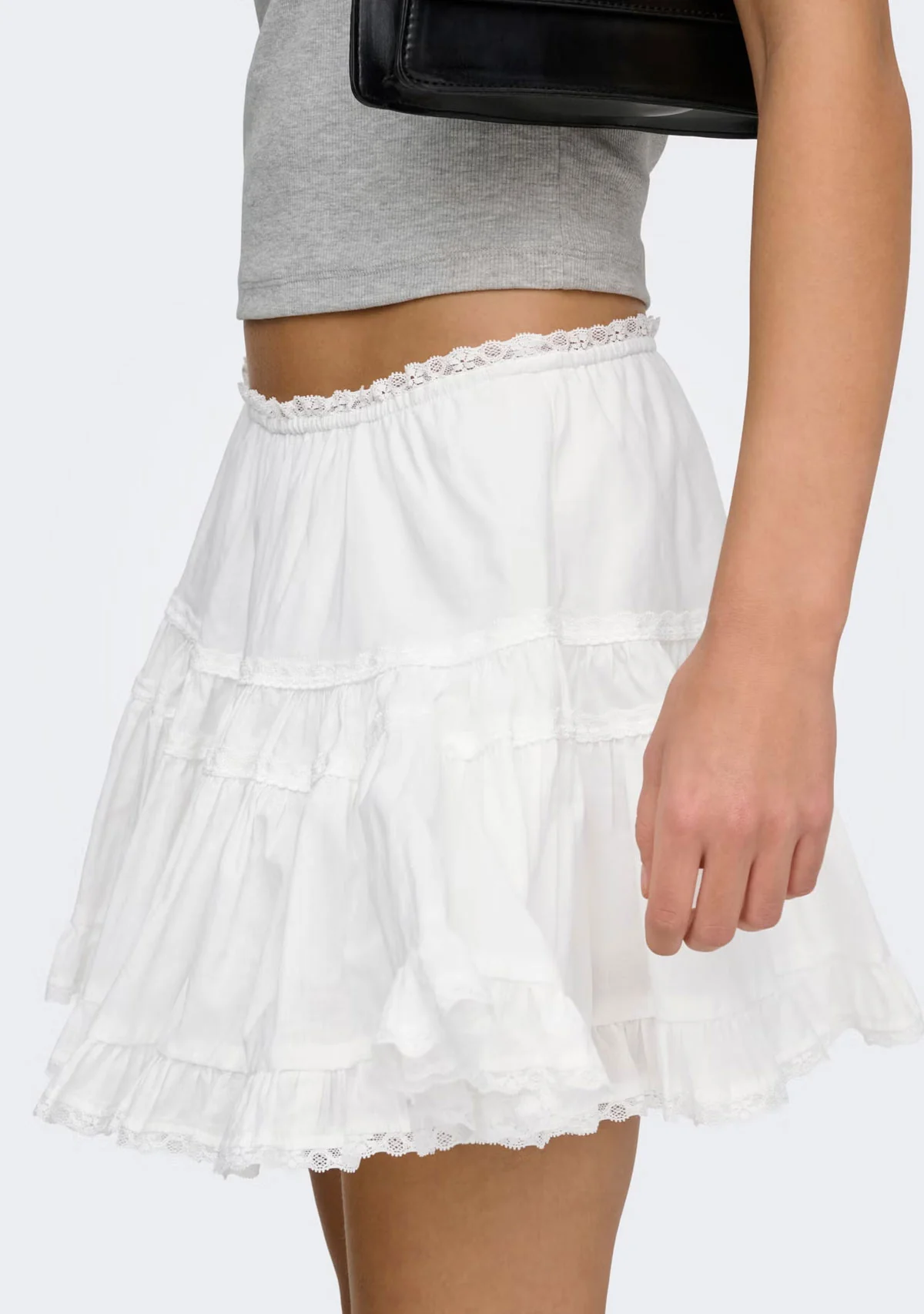 Onlcampiri Short Frill Skort Wvn Cloud Dancer - Image 2