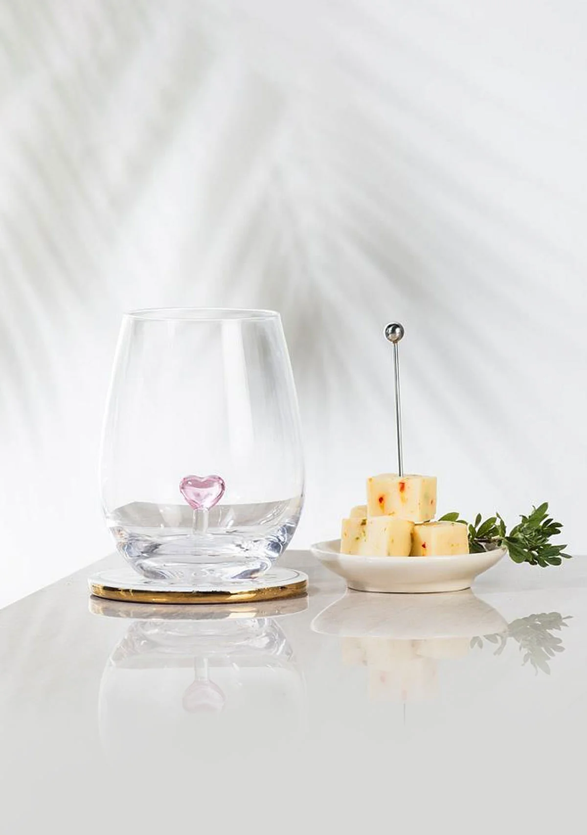 Pink Heart Stemless Wine Glass - Image 2